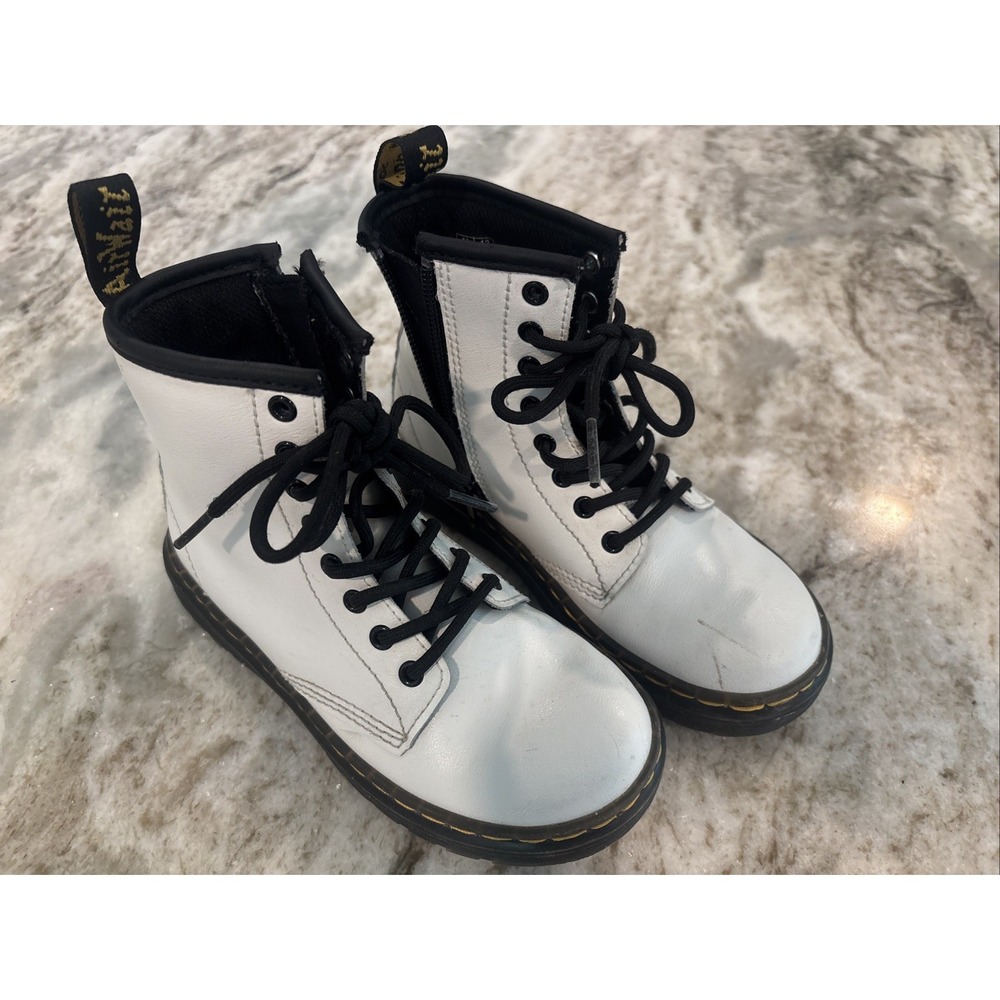 Doc Dr. Martens Girls Zavala J AW004 Zip Up Combat Boot White Size 12 Kids